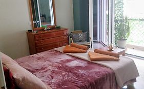 Cozy & Bright Home 50M From Subway -Agios Antonios